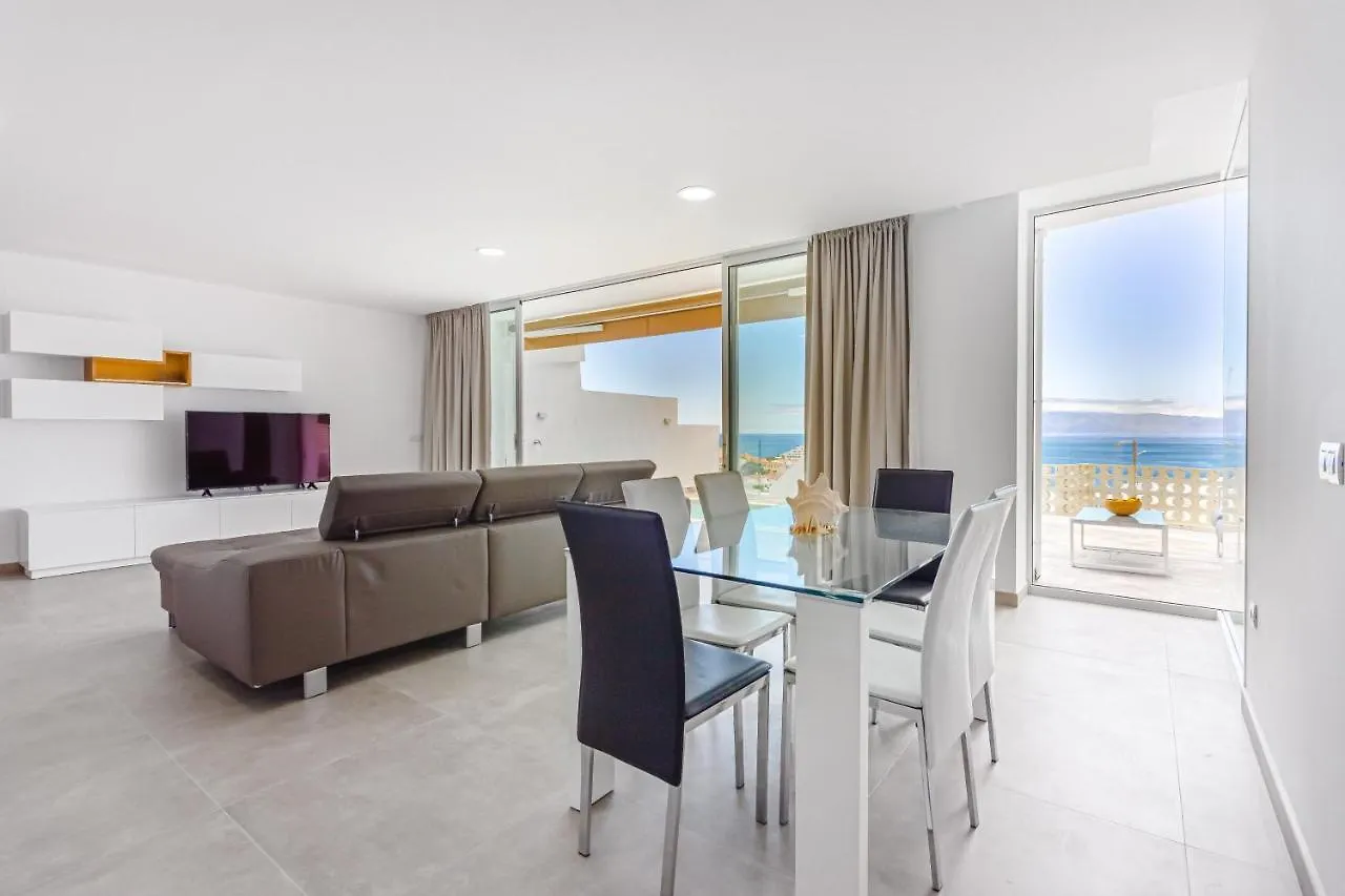 Fabuloso Bungalow Con Vista Panoramica Y Piscina Privada. Villa Acantilado de los Gigantes İspanya